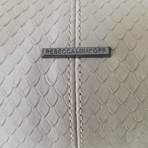 Rebecca Minkoff NWOT Blush/Pale Pink Scale Textured Leather Hobo/Crossbody - Picture 13 of 15